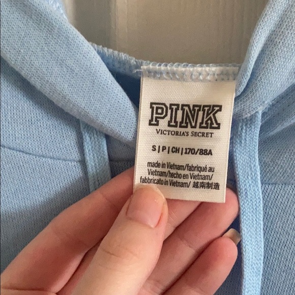 Blue hoodie from pink - Picture 2 of 2